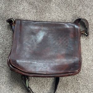 Classic Brown Leather Messenger Bag